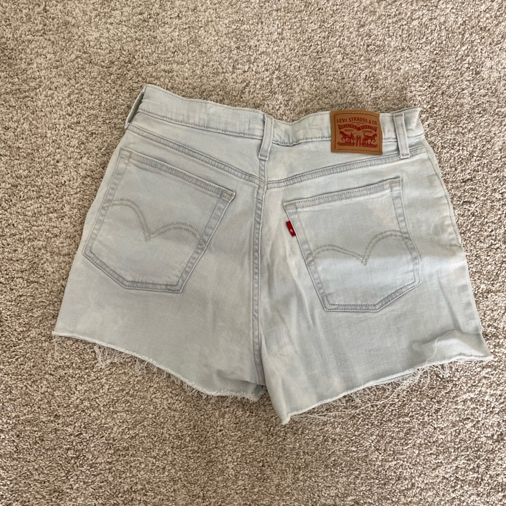 Levi High Rise Shorts - Picture 3 of 3